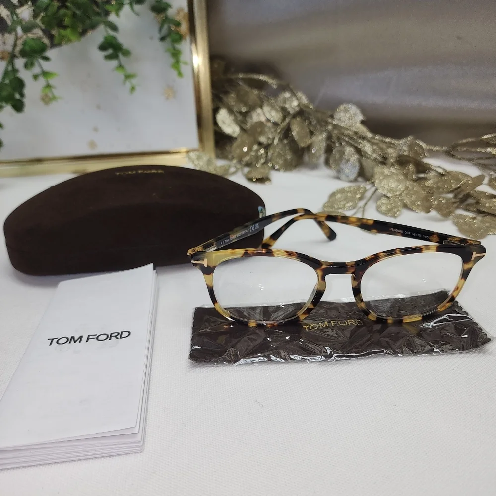Authentic NWOT Tom Ford TF5505 053 With HARD CASE AND DUST CLOTH